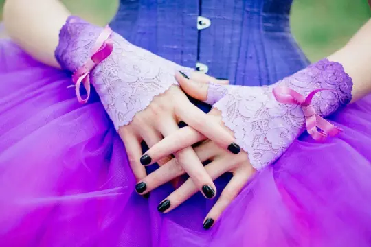 Ombre Lace Fingerless Gloves
