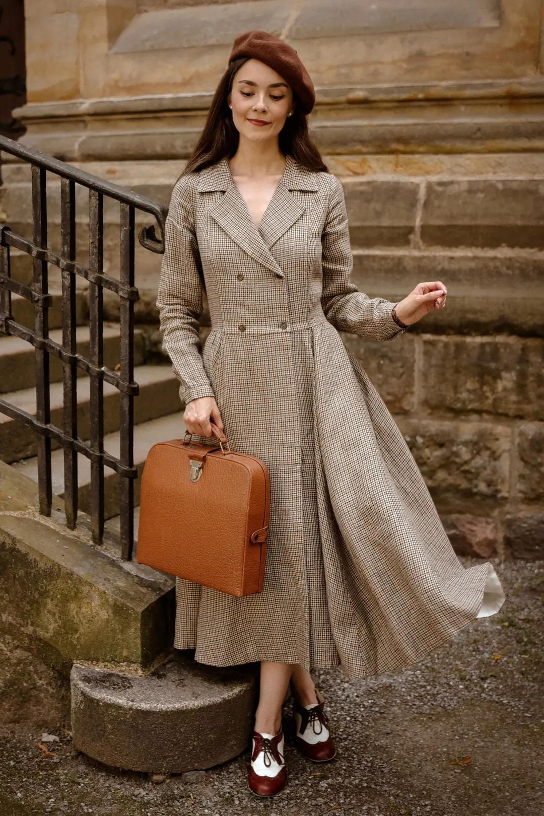 Enola – Tailored Twill Linen Midi Dress with Notch Collar