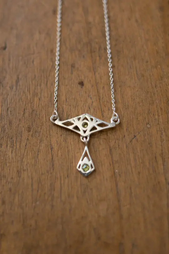 Collier "Mira stilla" en argent et péridot