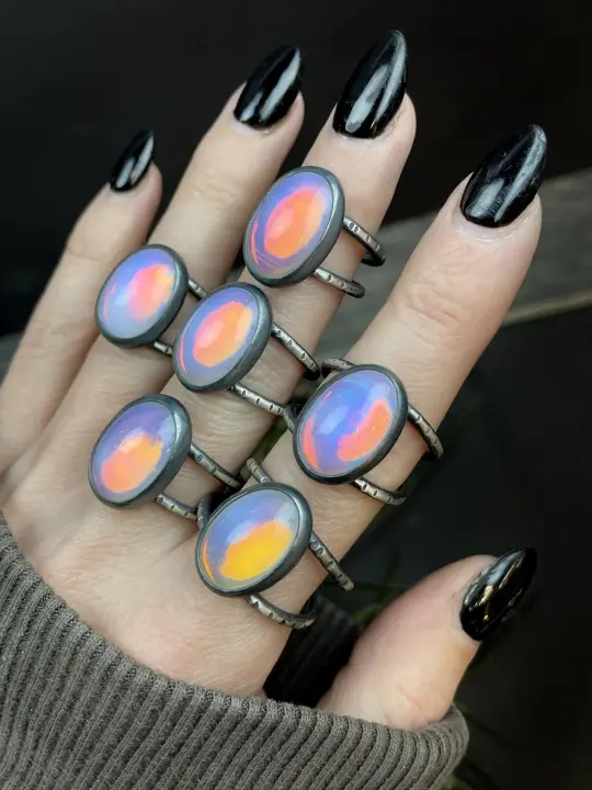 Color-shifting Dragon's Egg Glass Orbit Rings - 6 Available