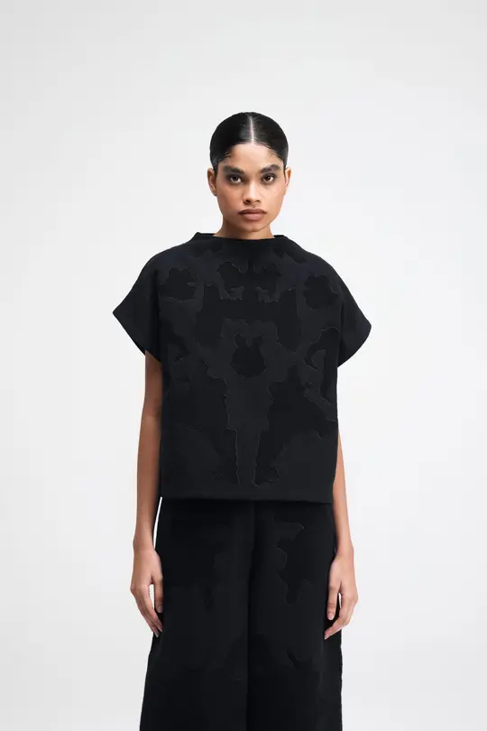 Dara Embroidered Top