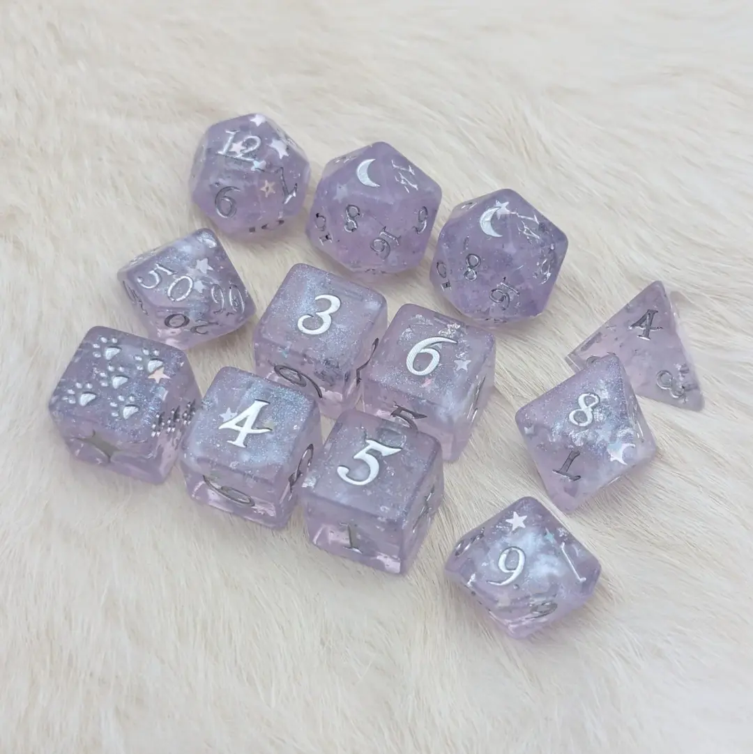 Moonbeam Dice Set – 12-Piece White Pearl Shimmer DnD Dice with Paw D6 | Fennek & Finch