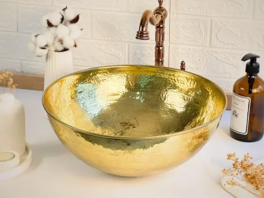 Hammered Brass Round Sink