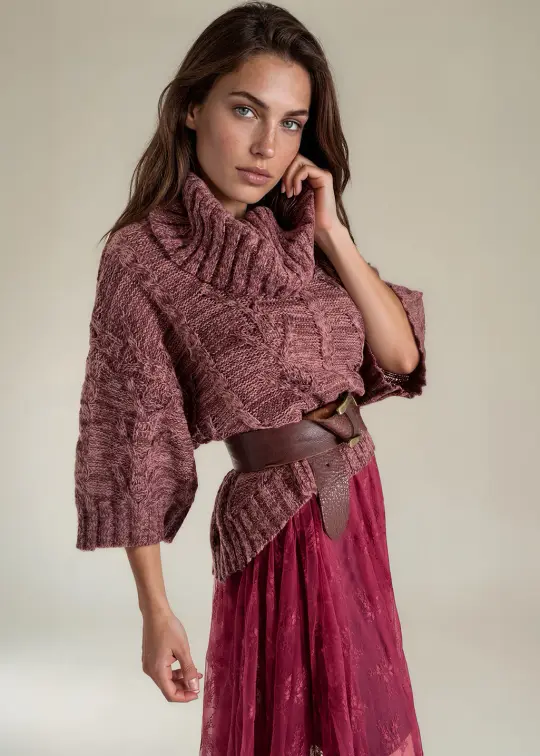 Nikkola Sweater in Wine