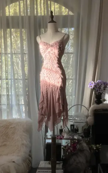 Light pink halter-neck fitted waist slim-fitting irregular hem midi ball gown R7706