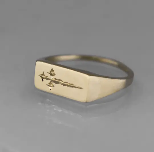 Wavy Dagger Signet