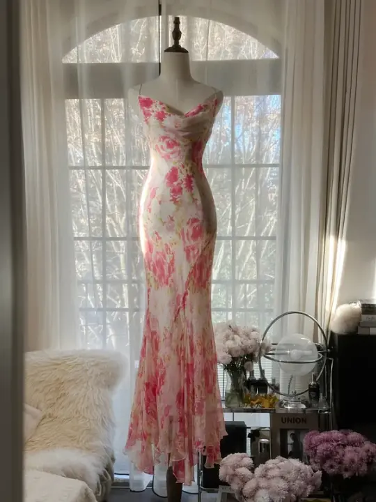 Pink floral print halter-neck fitted bodycon long ball gown R7716