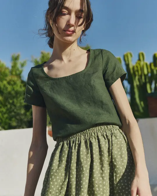 Alba scoop neck fitted linen top