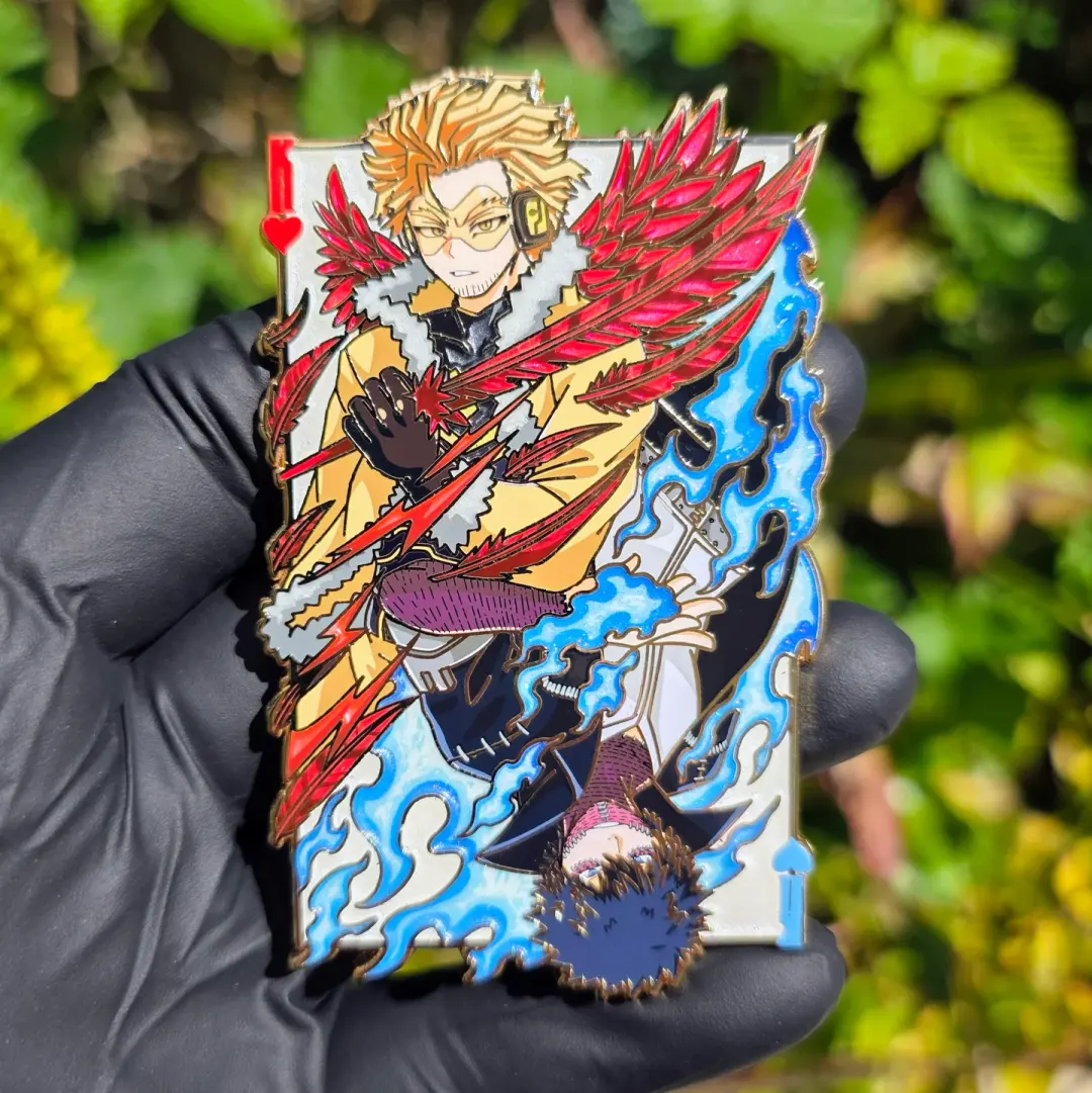 King of Hearts Pin (White Pearl Card) v3