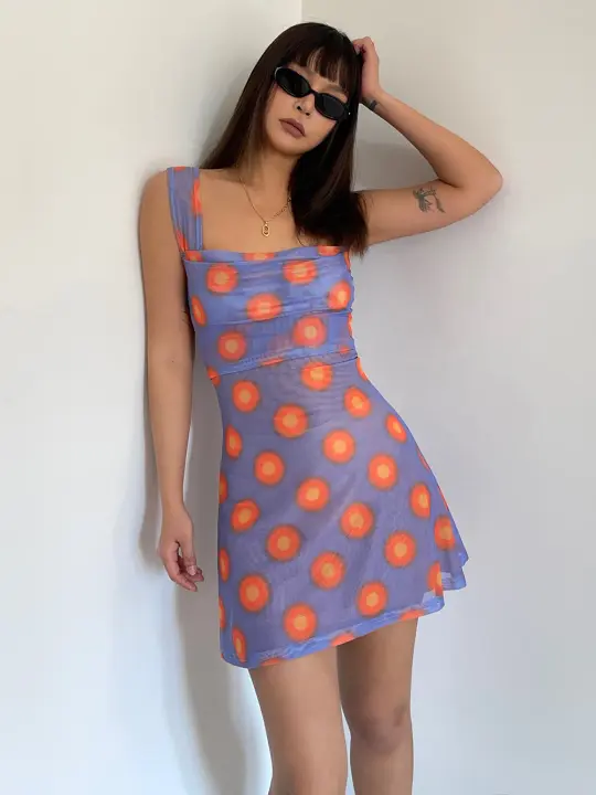 Sweet and spicy internet celebrity sexy square neck dress hot girl waist elastic bottom hip skirt R3089
