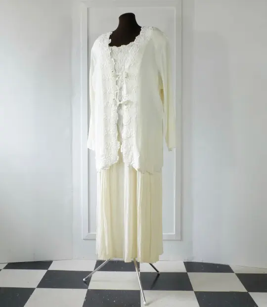 Modest Vintage Wedding Dress with Matching Jacket