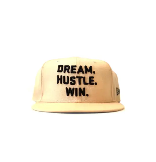 2520 X NEW ERA DREAM. HUSTLE. WIN. 9FIFTY SNAPBACK - MANGO MOCHA