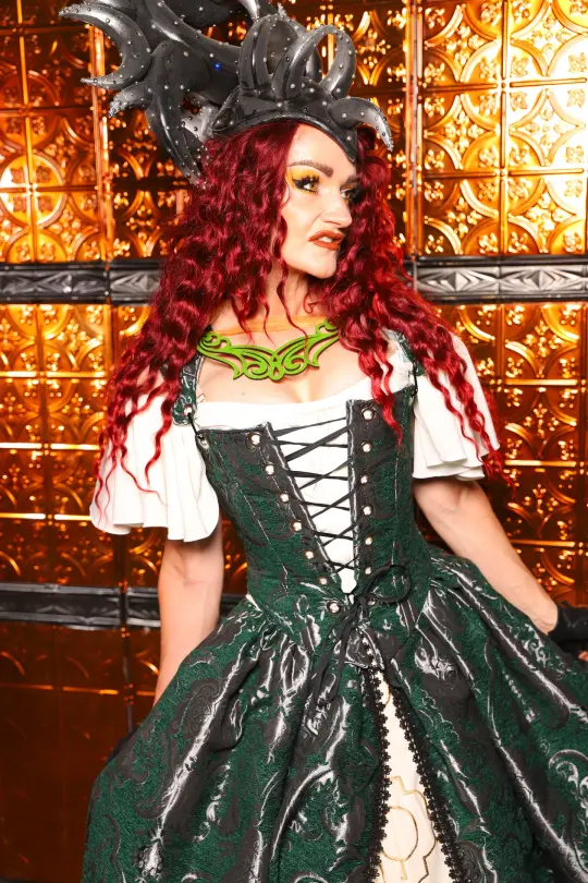 Elizabethan Corset in Emerald & Silver Medallion - The Wicked Dowager Collection