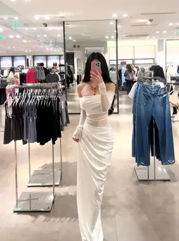 White off-the-shoulder fitted waist slimming hip-hugging sexy long ball gown R7910