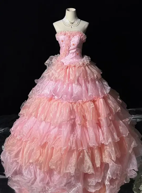 Light pink strapless fitted waist slim-fitting ball gown with a flared cake skirt R8696