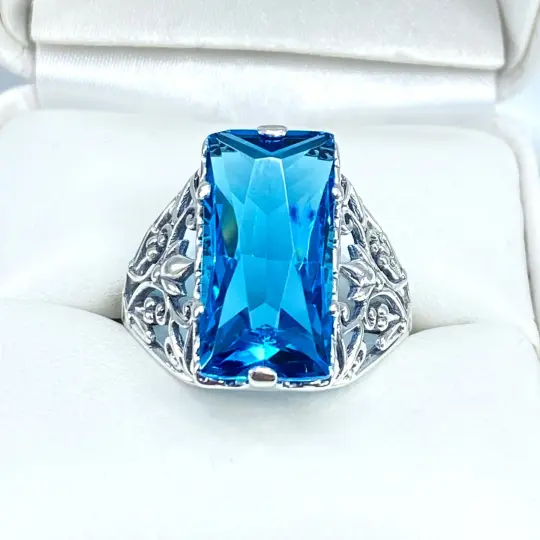 Swiss Blue Topaz Ring, Size 9, Baguette Gem, Floral Leaf Filigree, Victorian Jewelry, D32 - Ready to Ship