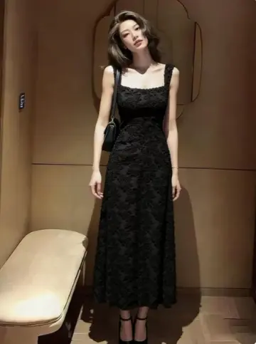 Minimalist Black A-Line Spaghetti Straps Embroidery Corset Maxi Prom Dress Evening Dress RS539