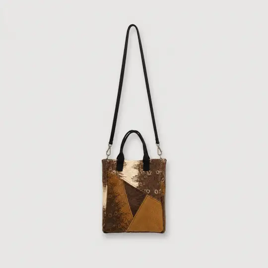 the brown leather 'cutie' bag