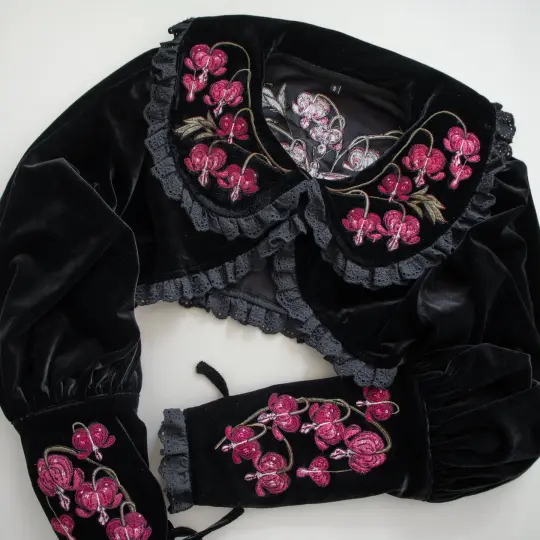 PREORDER [COTTON VELVET BOLERO] Cordiform