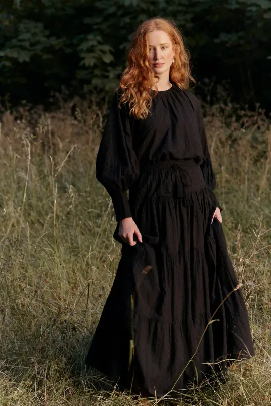 Haut 'Velga' manches bouffantes en cotton brodé noir
