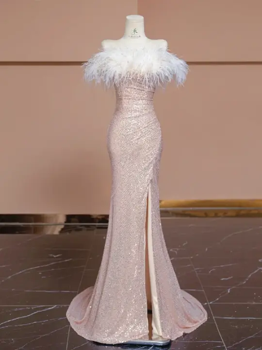Light pink off-the-shoulder feather neckline, fitted waist, bodycon skirt, long ball gown/bridal dress R8297