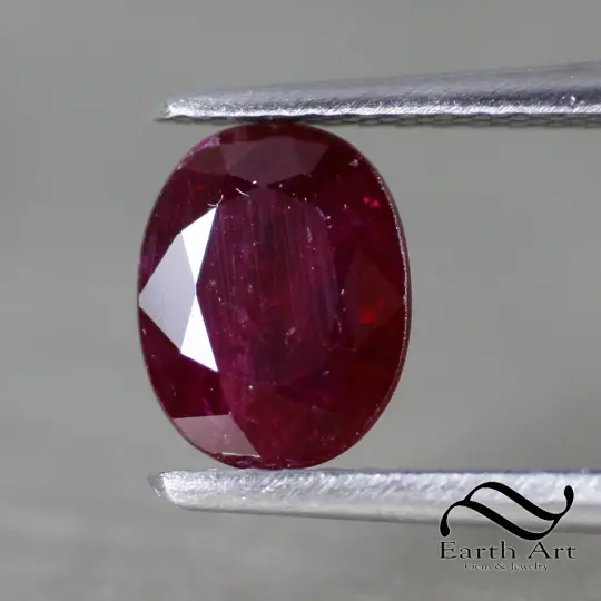 1.55 ct Natural Ruby - Loose red Oval 8x6