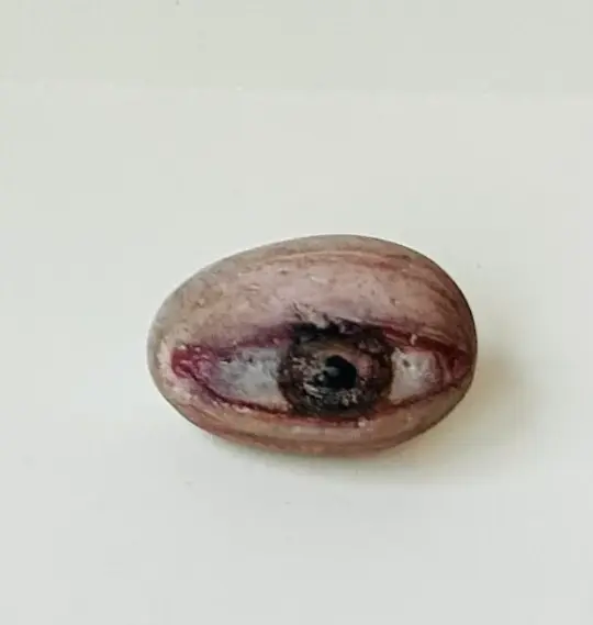 5 (eye)