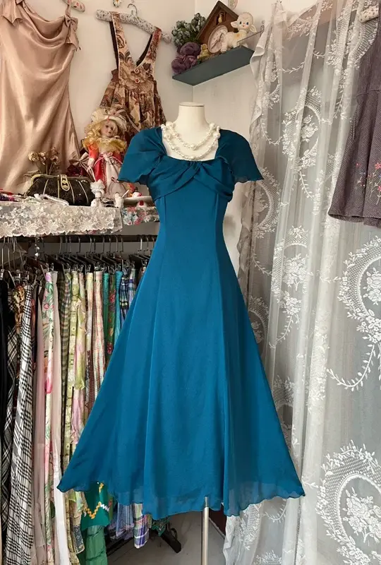 Dark blue square-neck, fitted A-line long dress, ball gown R6310