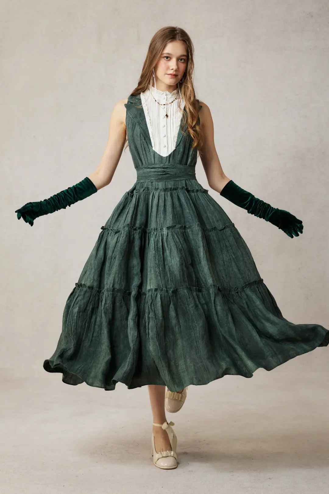 Úrsula 24 | Vintage linen Tiered Dress