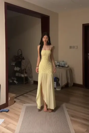 Light yellow halter-neck, fitted waist, bodycon sexy prom dress R7557