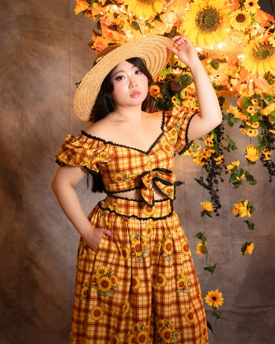 Sunflower Carousel Top (Pre-Order CLOSED)(ESD: October 27th - November 5th, 2026)