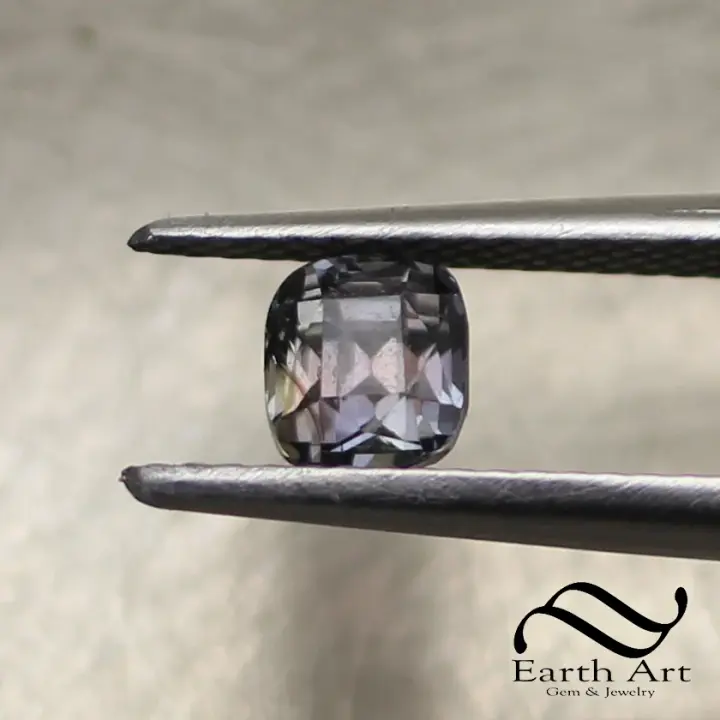 Unheated Tanzania Sapphire - Purple Cushion cut 0.91 ct