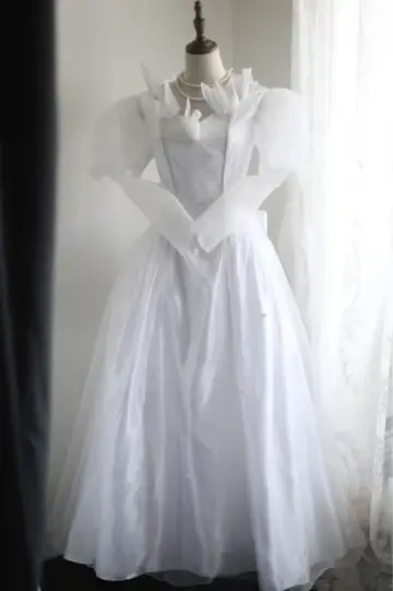 White V-neck retro long-sleeved fitted waist classic long ball gown/bridal dress R6820
