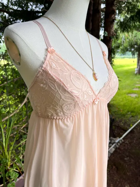 Vintage Blush Pink Lace Babydoll Nightgown by Jac Mori