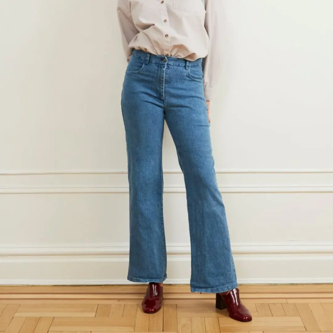 Marie Jeans in Light Indigo
