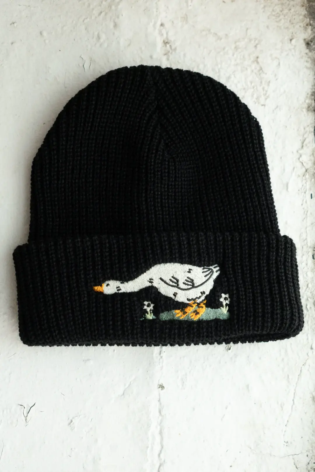 Reaching Shaker Stitch Beanie | Coal