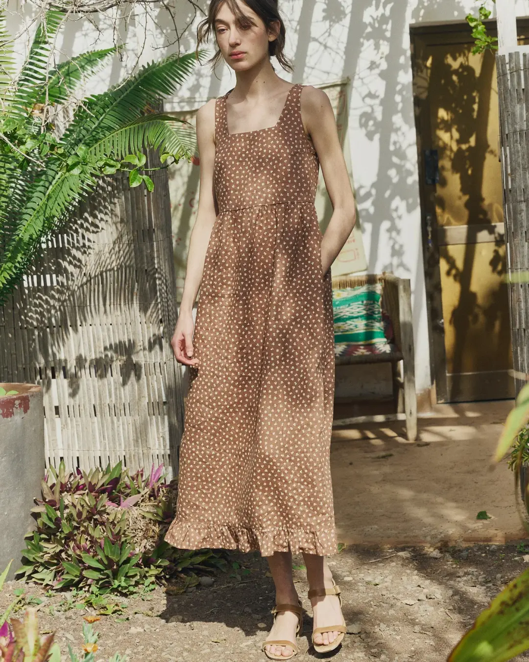 R: IRIS square neckline linen dress (Color: Cream; Size: M - Long MAXI (47.2 in | 120 cm))