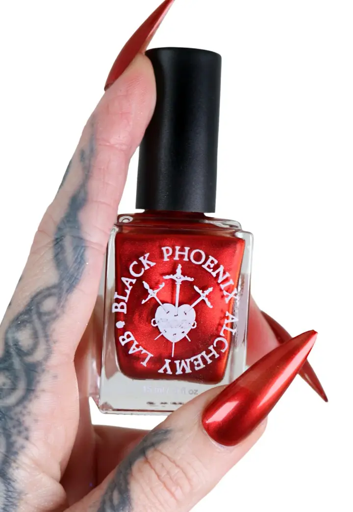 Maasikas Nail Polish