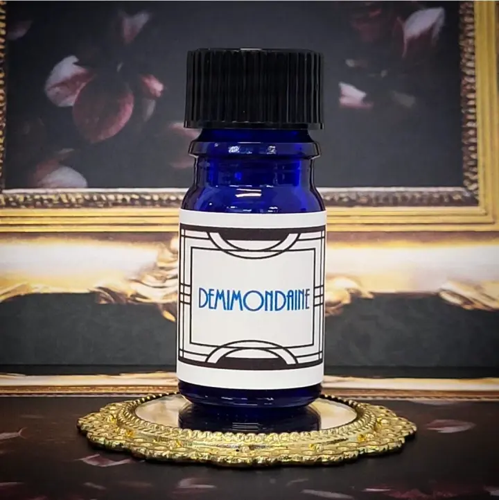Demimondaine