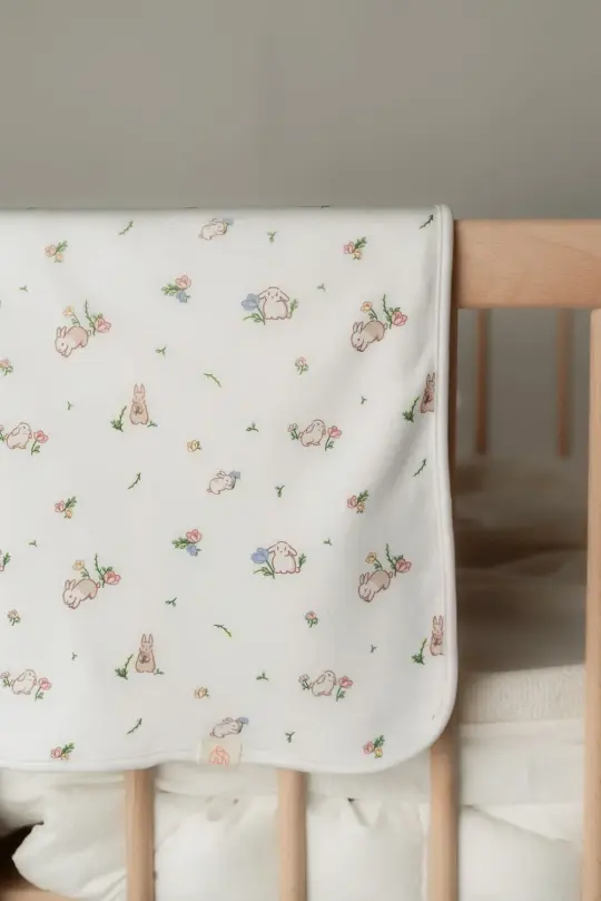 Bamboo Jersey Blanket - White Floral Bunny