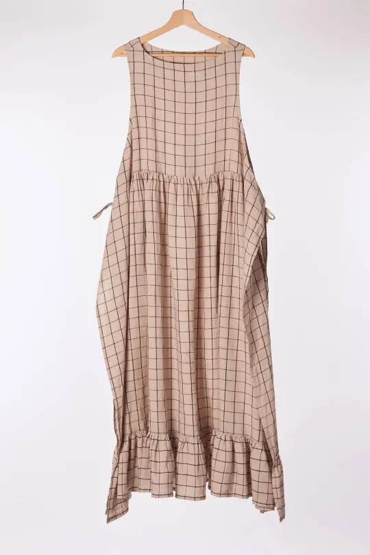 Maxi Ivy Dress, Sleeveless, Latte Grid