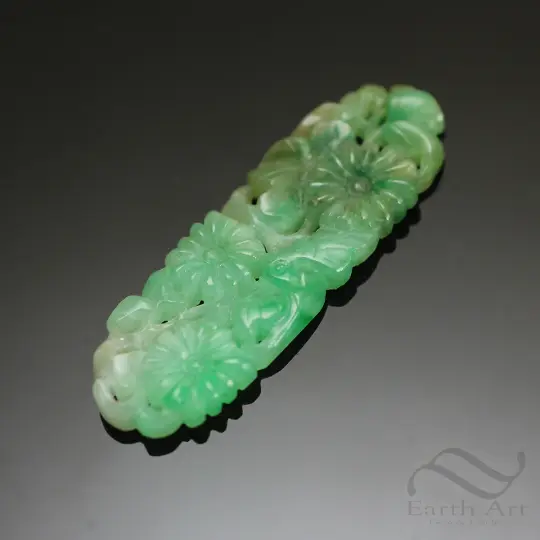 Jade Carving of Blossoms and Leaves