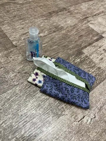 Pocket Tissue Holder