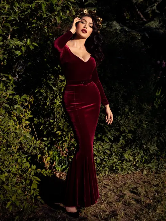 Black Marilyn Gown in Oxblood