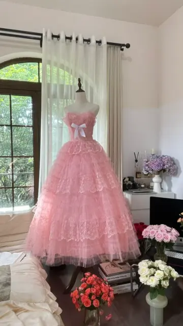 Pink strapless, fitted waist, puffy cake skirt, long ball gown R7768
