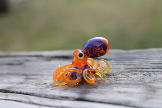 Orange And Blue Glass Octopus – Small Blown Ocean Animal Sculpture