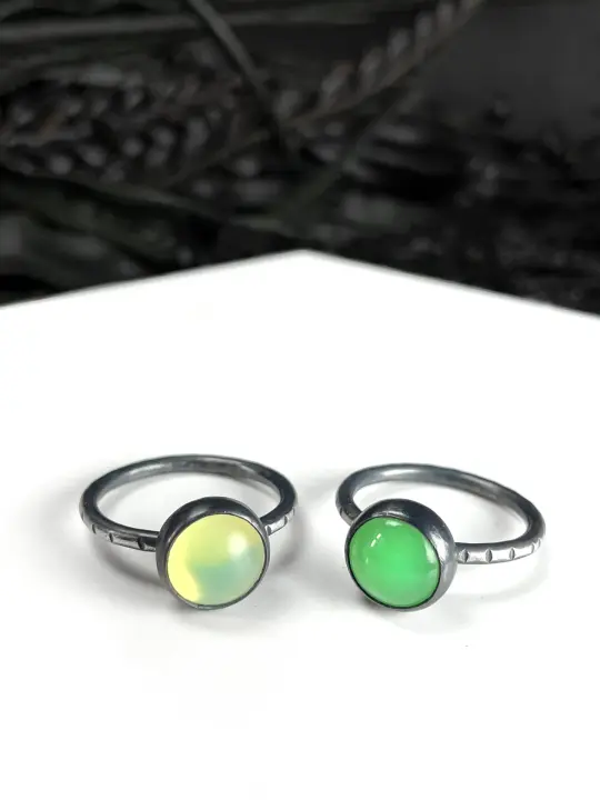 Uranium Glass Single Band Ring