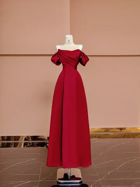 Red off-the-shoulder fitted long elegant ball gown/bridal dress R8422
