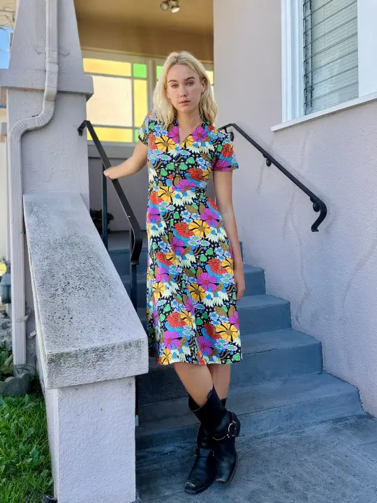 Greta Cosmic Floral