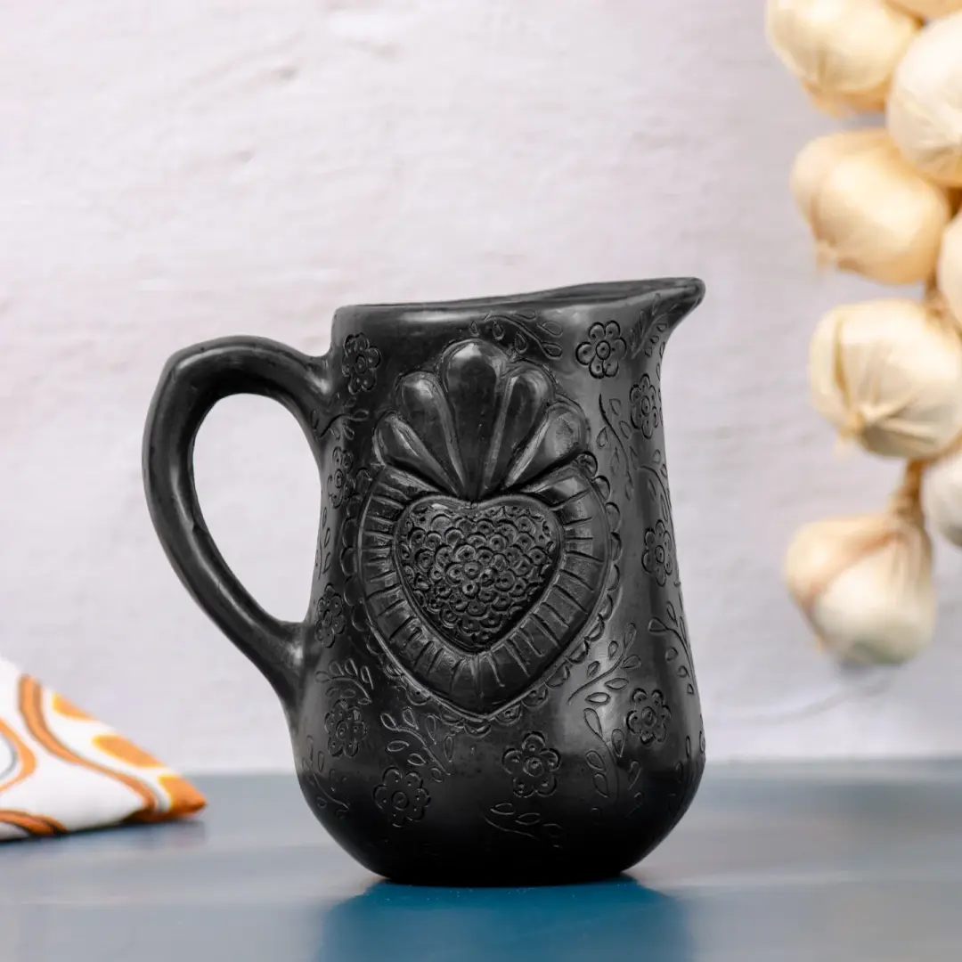 Barro Negro Floral Filigrana Pitcher